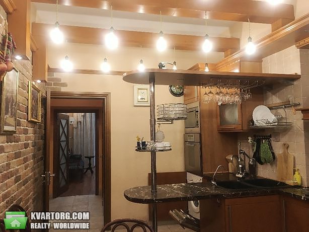 Rent out 5-room apartment. Киев,  Франко — photo 4