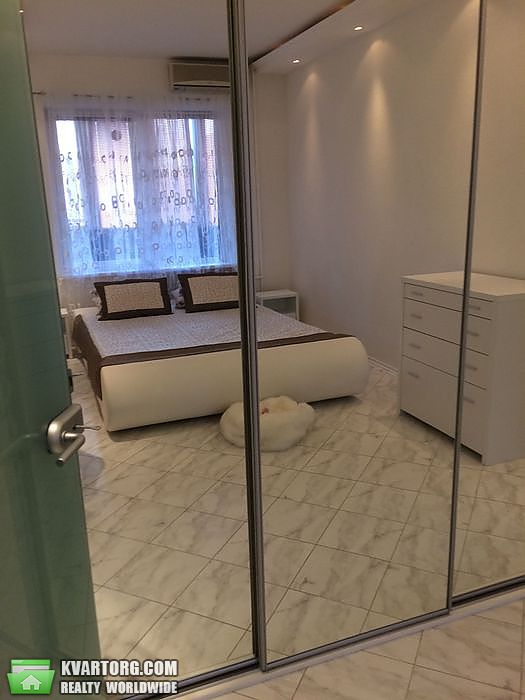 Rent out 2-room apartment. Киев, Срибнокильская — photo 3