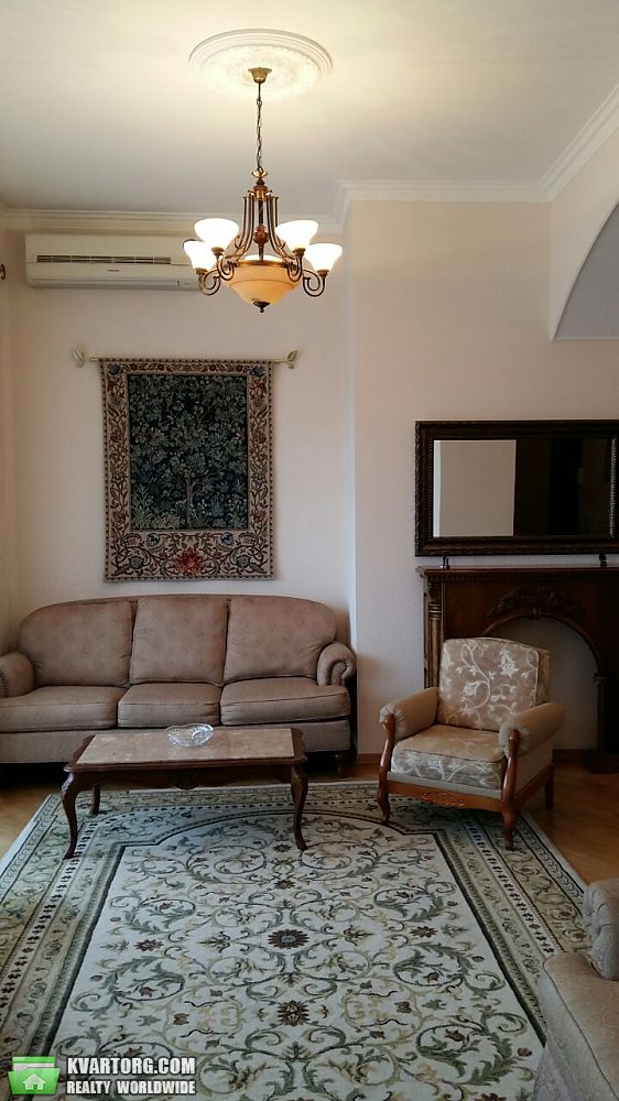 Rent out 3-room apartment. Киев,  Михайловский пер — photo 9