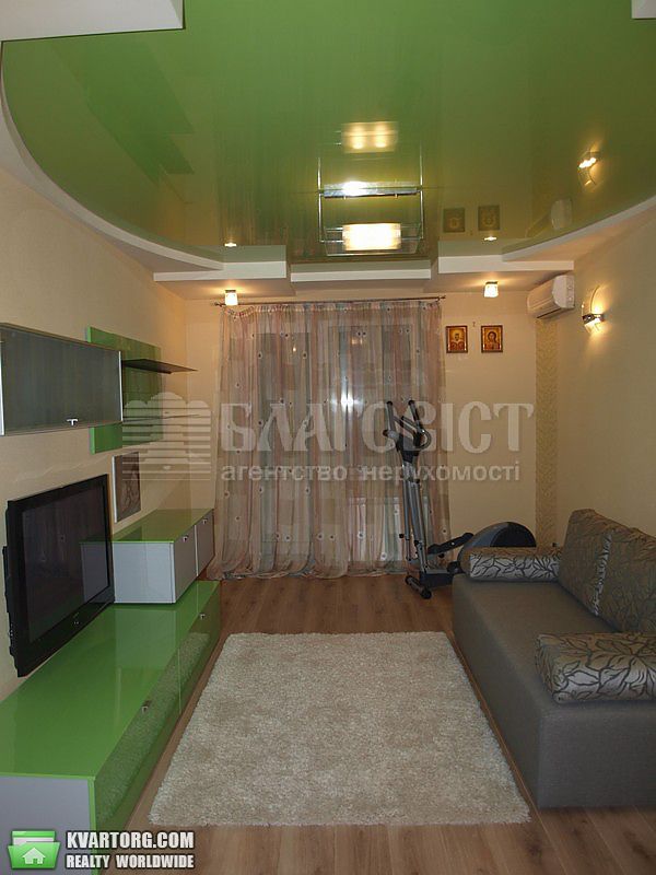 Rent out 3-room apartment. Киев,  Оболонский пр — photo 1