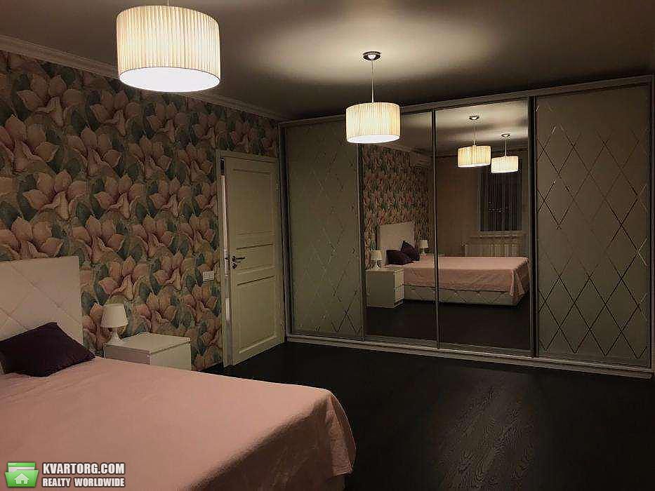 Rent out 2-room apartment. Киев,  Чоколовский бул — photo 1
