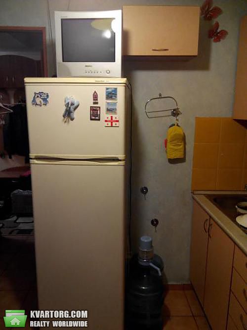Sell 2-room apartment. Киев,  40-летия Октября просп — photo 4