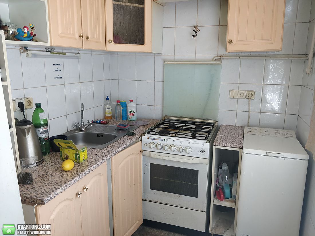 Sell 2-room apartment. Киев, Александровская Слободка — photo 3