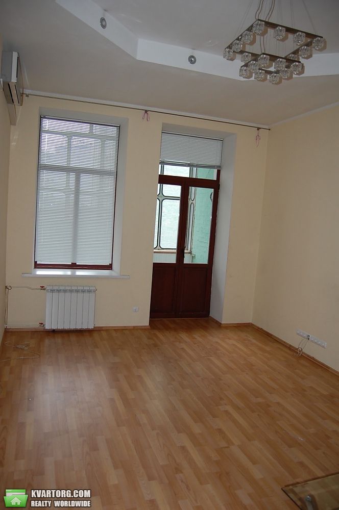 Rent out office. Киев, Володимирська — photo 1
