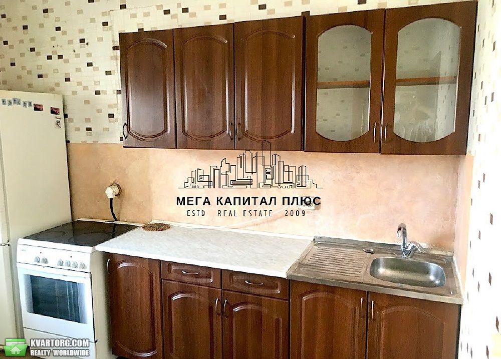 Rent out 2-room apartment. Киев, Эрнста — photo 5