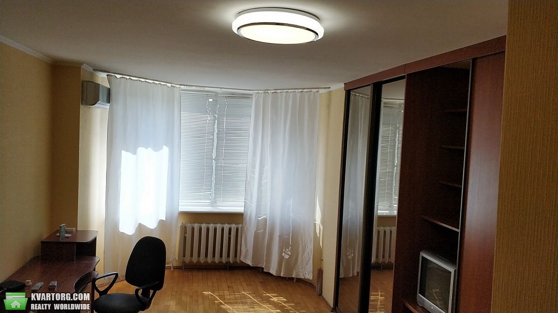 Rent out 1-room apartment. Киев,  Княжий Затон — photo 5