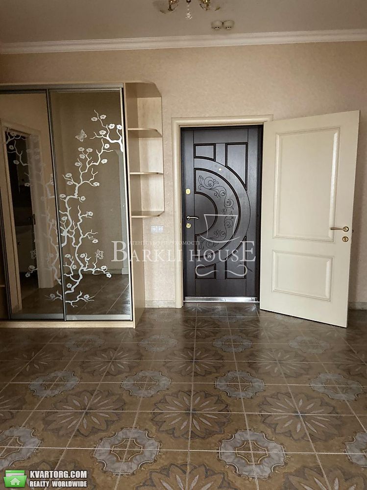 Rent out 3-room apartment. Киев,  Мельникова — photo 5