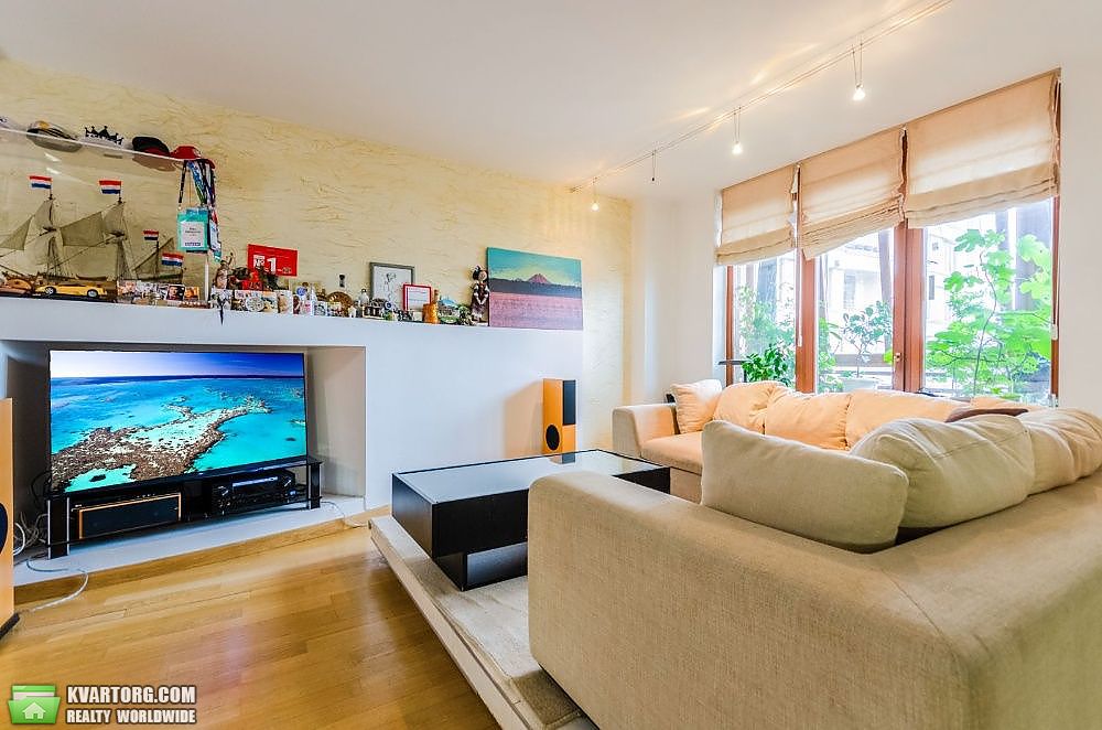 Sell 3-room apartment. Киев,  Жилянская — photo 3