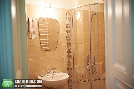 Rent out 3-room apartment. Львов, богуна — photo 4