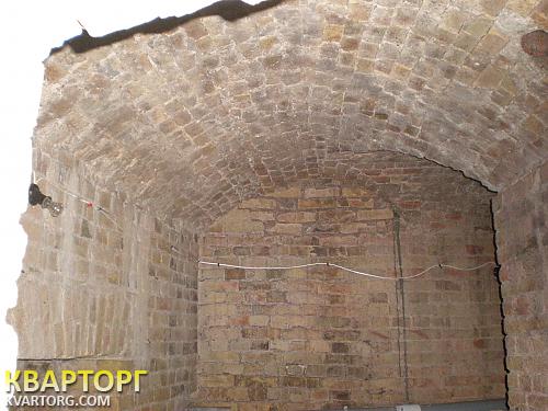 Sell shop. Киев, Большая Житомирская — photo 4