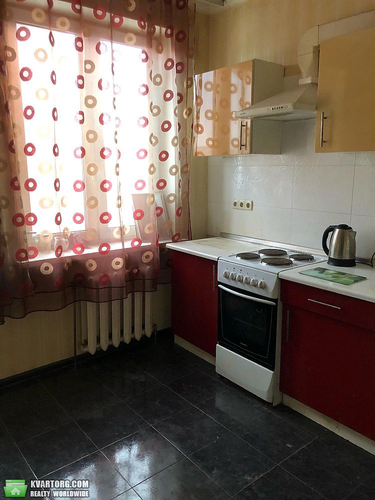 Sell 1-room apartment. Киев,  Феодосийский пер — photo 2