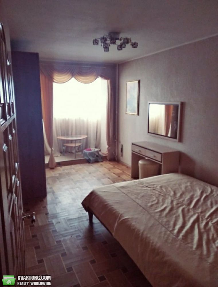 Sell 3-room apartment. Киев,  Орловская — photo 2