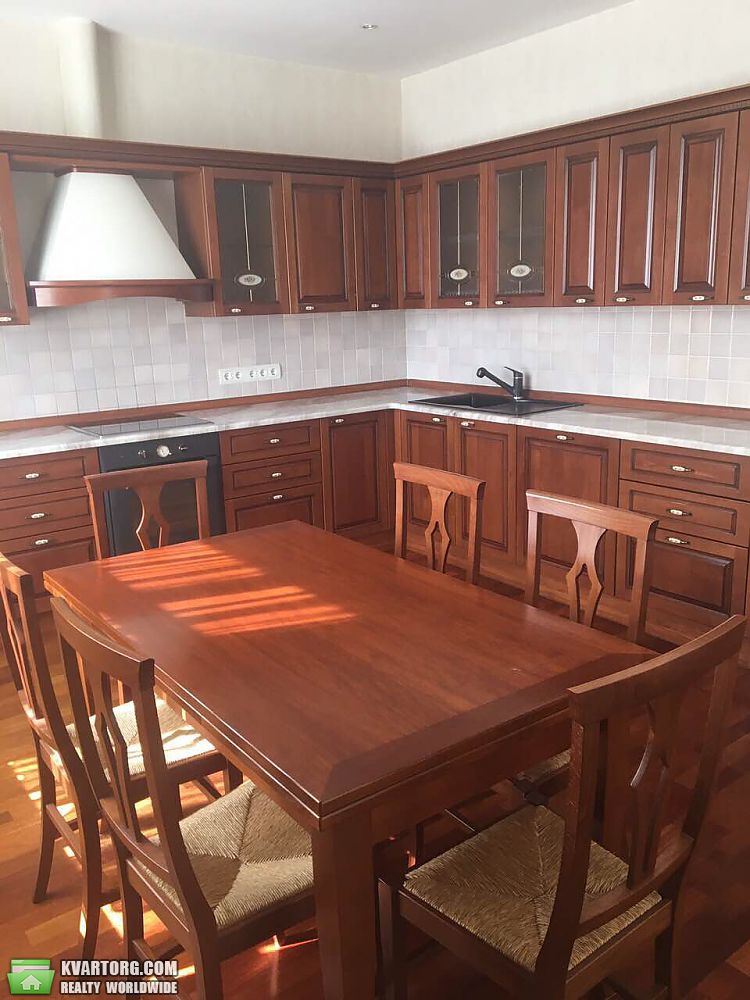 Rent out 4-room apartment. Киев,  Старонаводницкая — photo 7