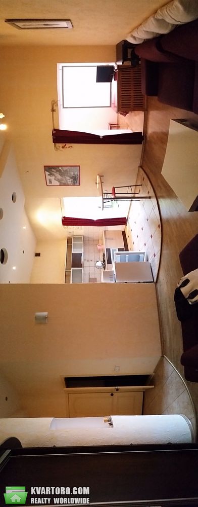 Rent out 2-room apartment. Одесса, Дерибасовская — photo 1
