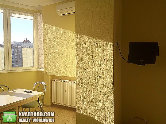 Rent out 3-room apartment. Киев, Героев Сталинграда просп. — photo 3