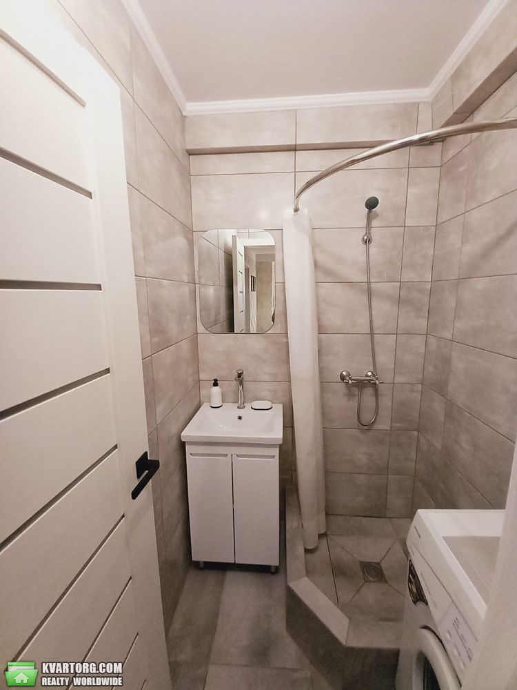 Rent out 3-room apartment. Киев, проспект Миру — photo 9