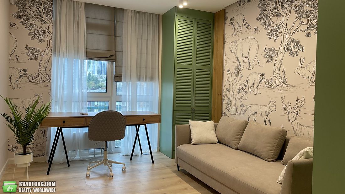 Rent out 3-room apartment. Киев, Маккейна — photo 1