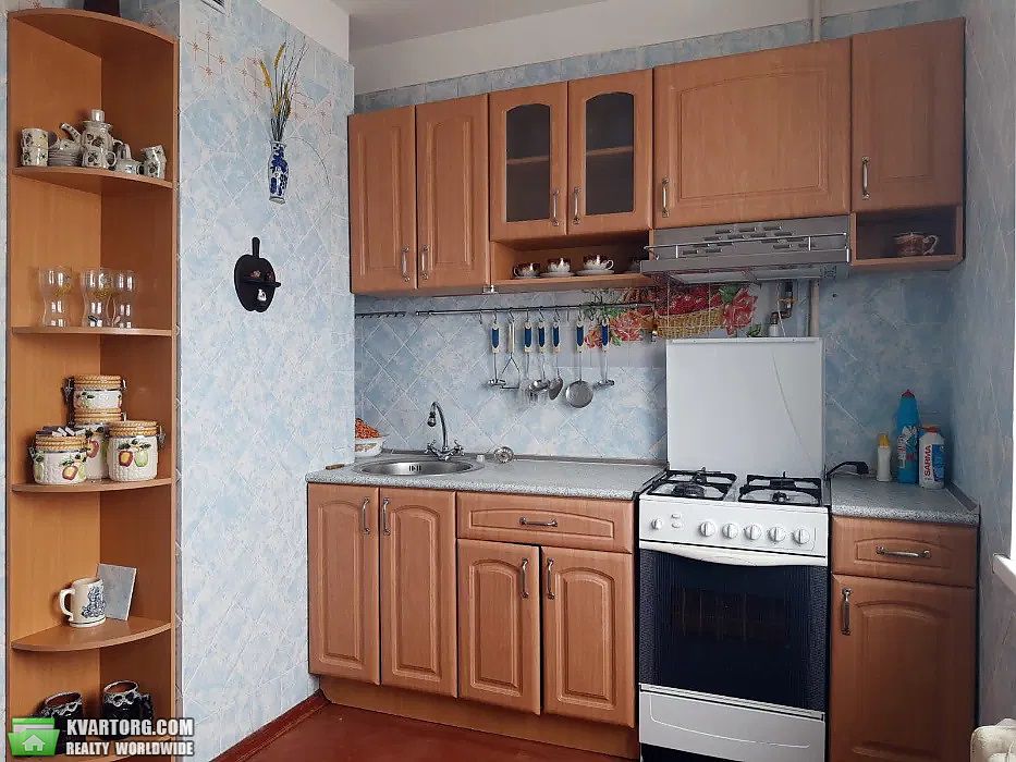 Sell 3-room apartment. Киев,  Северная — photo 1