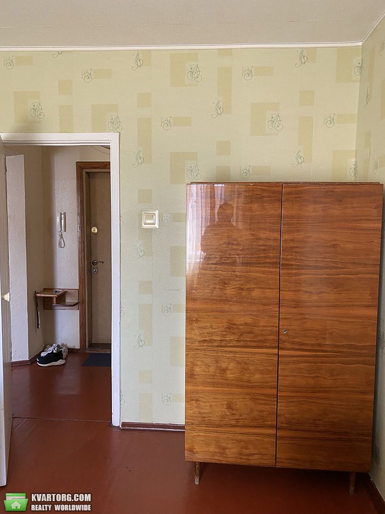 Rent out 2-room apartment. Киев,  Бережанская — photo 4
