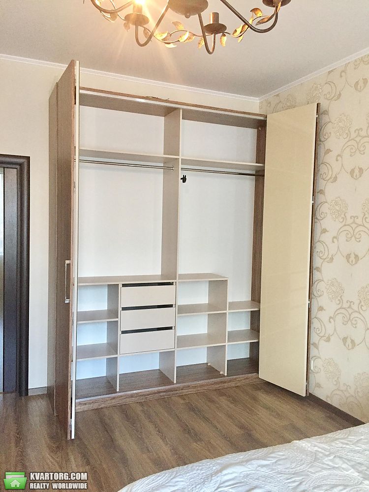 Rent out 1-room apartment. Киев,  Днепровская наб — photo 4