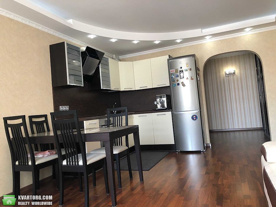 Sell 2-room apartment. Киев,  Ломоносова — photo 1