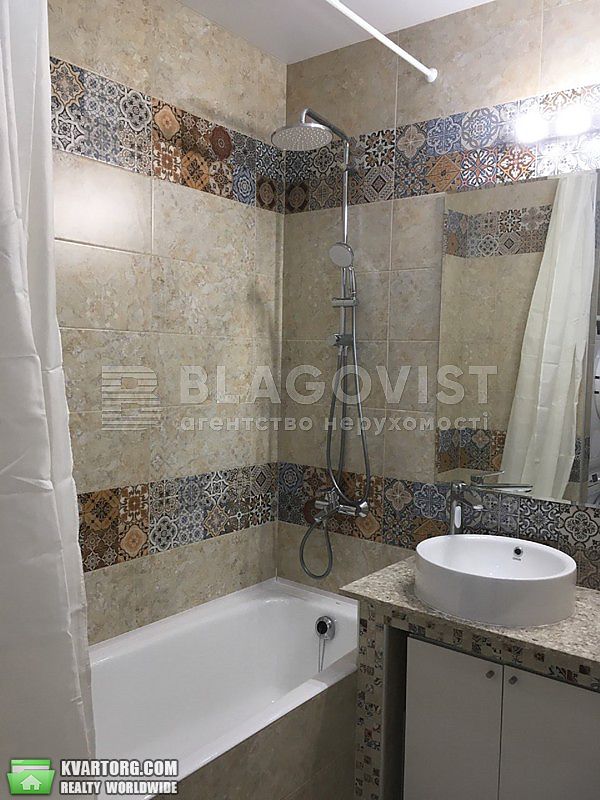 Rent out 2-room apartment. Киев,  Липковского — photo 6