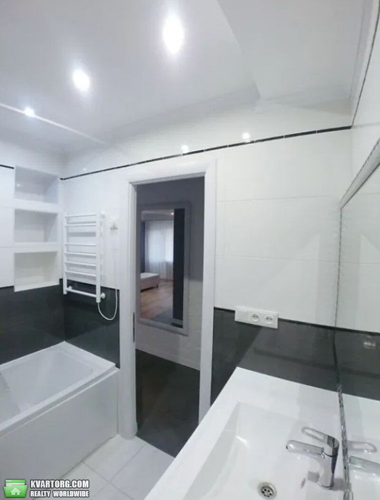 Rent out 2-room apartment. Киев,  Чигорина — photo 10