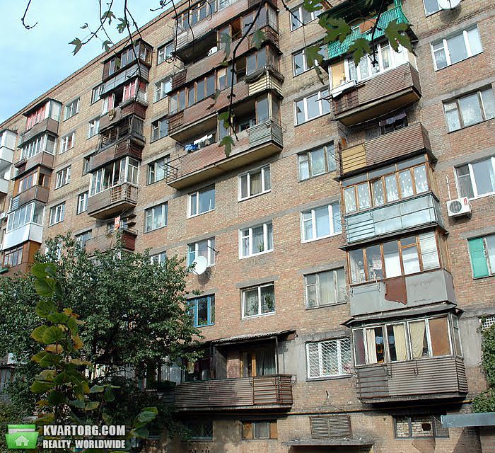 Sell 2-room apartment. Киев, Кирилловская — photo 1