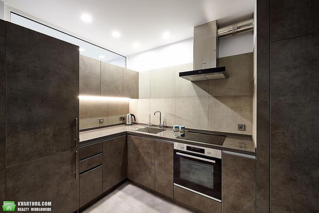 Rent out 3-room apartment. Киев,  Герцена — photo 2
