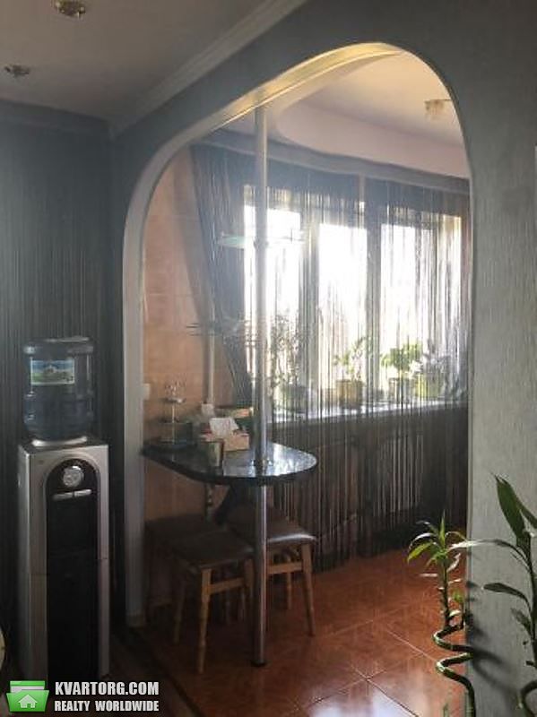 Sell 3-room apartment. Киев,  Шолом-Алейхема — photo 2
