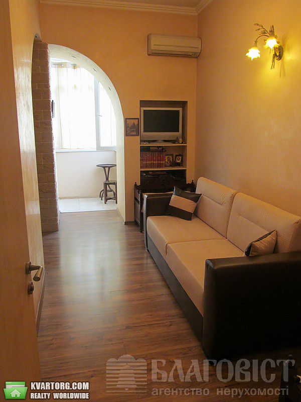 Sell 2-room apartment. Киев,  Жилянская — photo 4