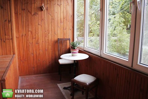 Rent out 2-room apartment. Киев,  Предславинская — photo 2