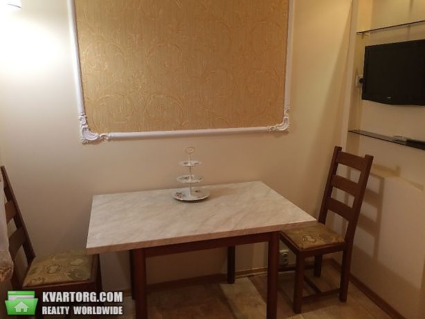 Rent out 3-room apartment. Киев,  Крейсера Авроры — photo 7
