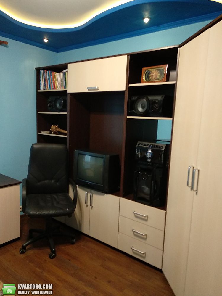 Rent out 3-room apartment. Киев,  Градинская — photo 3