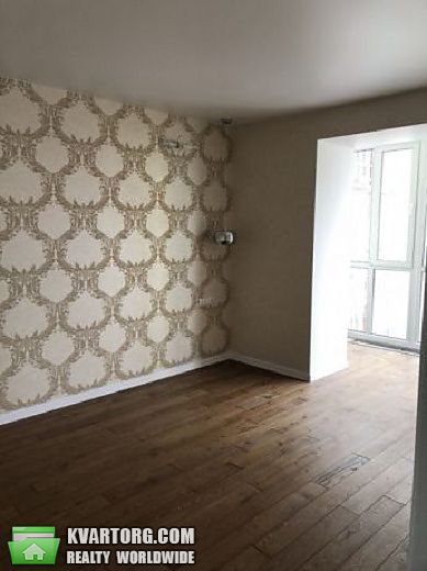 Sell 3-room apartment. Киев,  Комбинатная — photo 1