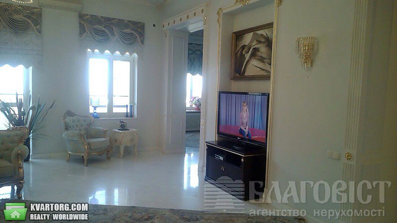 Sell 4-room apartment. Киев,  Большая Житомирская — photo 4