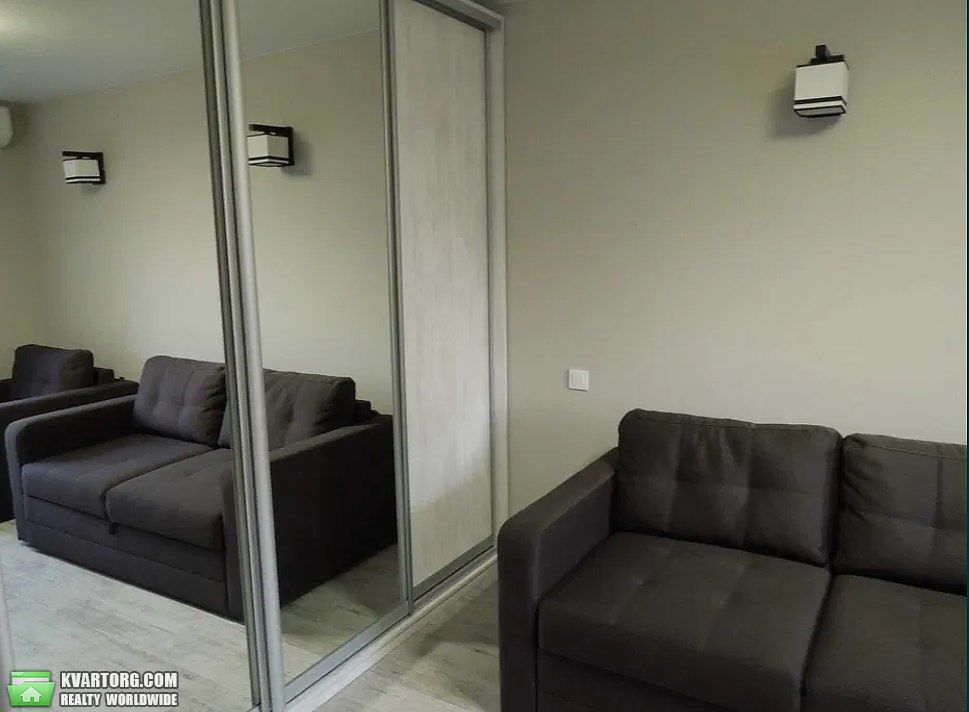 Rent out 1-room apartment. Киев, Демеевская — photo 8