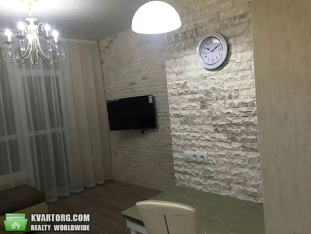 Rent out 2-room apartment. Киев, Проспект Правды — photo 4