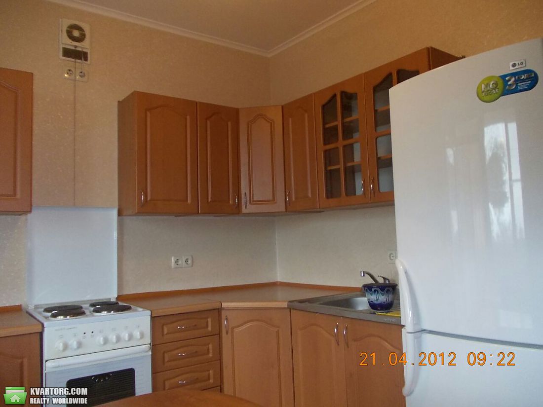 Rent out 2-room apartment. Киев,  Алма-Атинская — photo 5