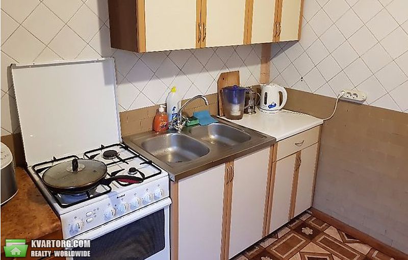 Sell 2-room apartment. Киев,  Краснова — photo 3