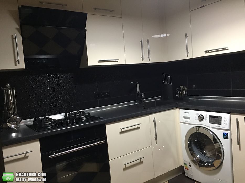 Sell 3-room apartment. Киев,  Дубровицкая — photo 2