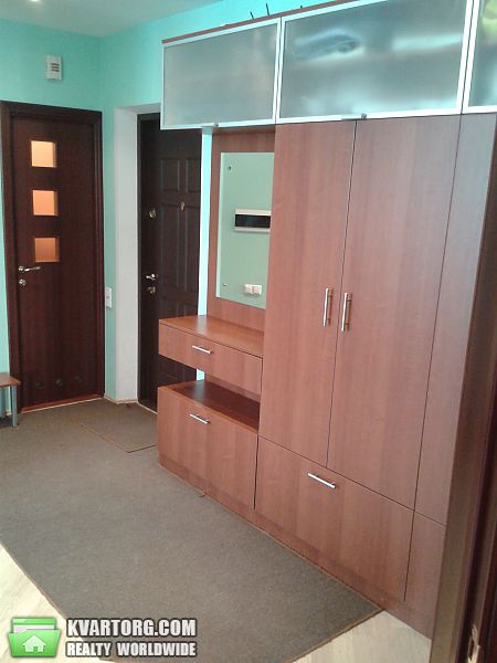 Rent out 3-room apartment. Киев, Бажана — photo 8