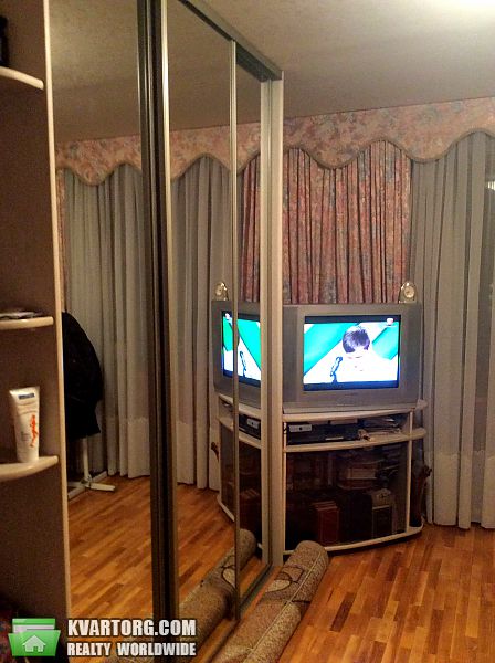 Sell 2-room apartment. Киев, Вышгородская — photo 2
