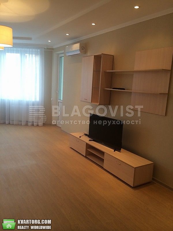 Sell 3-room apartment. Киев, ул. Лебедева-Кумача — photo 10