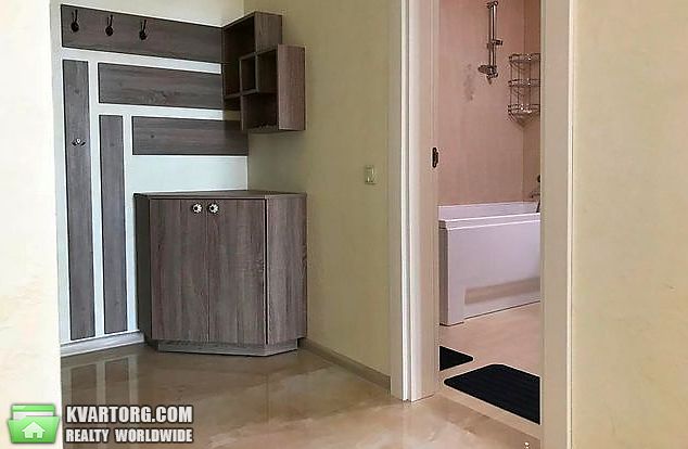 Rent out 2-room apartment. Киев,  Белорусская — photo 9