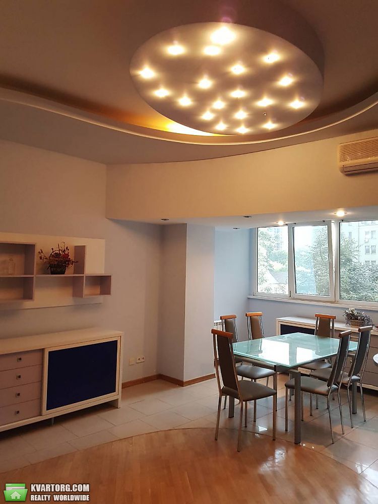 Rent out 3-room apartment. Киев,  Ярославов Вал — photo 1