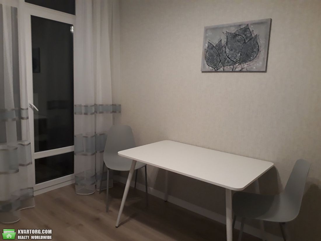 Rent out 1-room apartment. Киев, Вацлава Гавела — photo 6