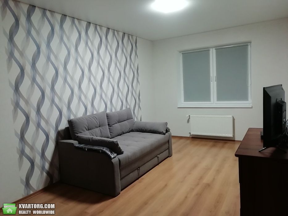 Rent out 1-room apartment. Киев, Нижнеключевая — photo 3