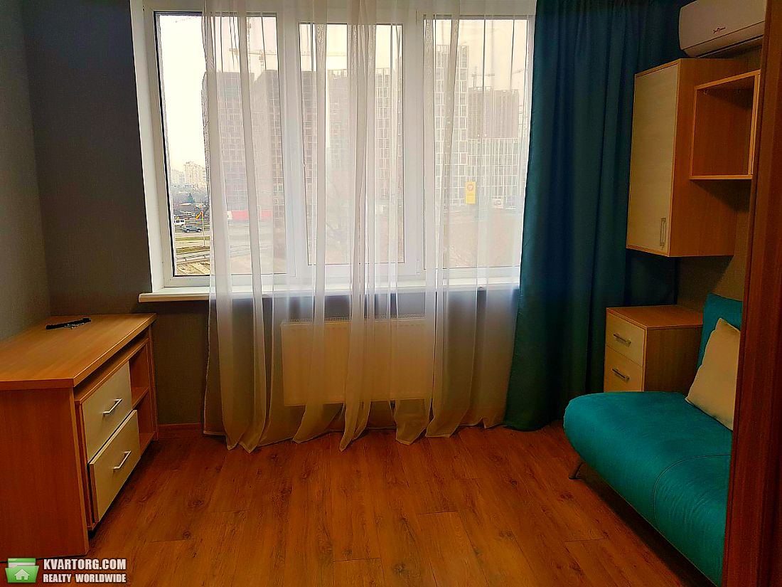 Rent out 1-room apartment. Киев,  Малоземельная — photo 5