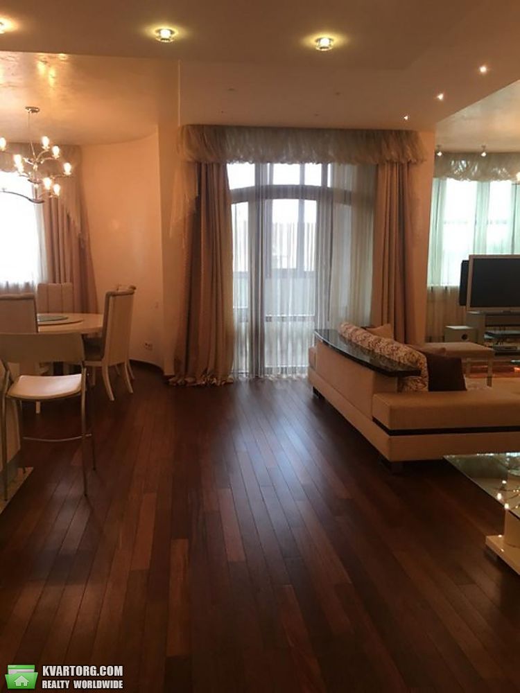 Rent out 3-room apartment. Киев, Вознесенский спуск — photo 2